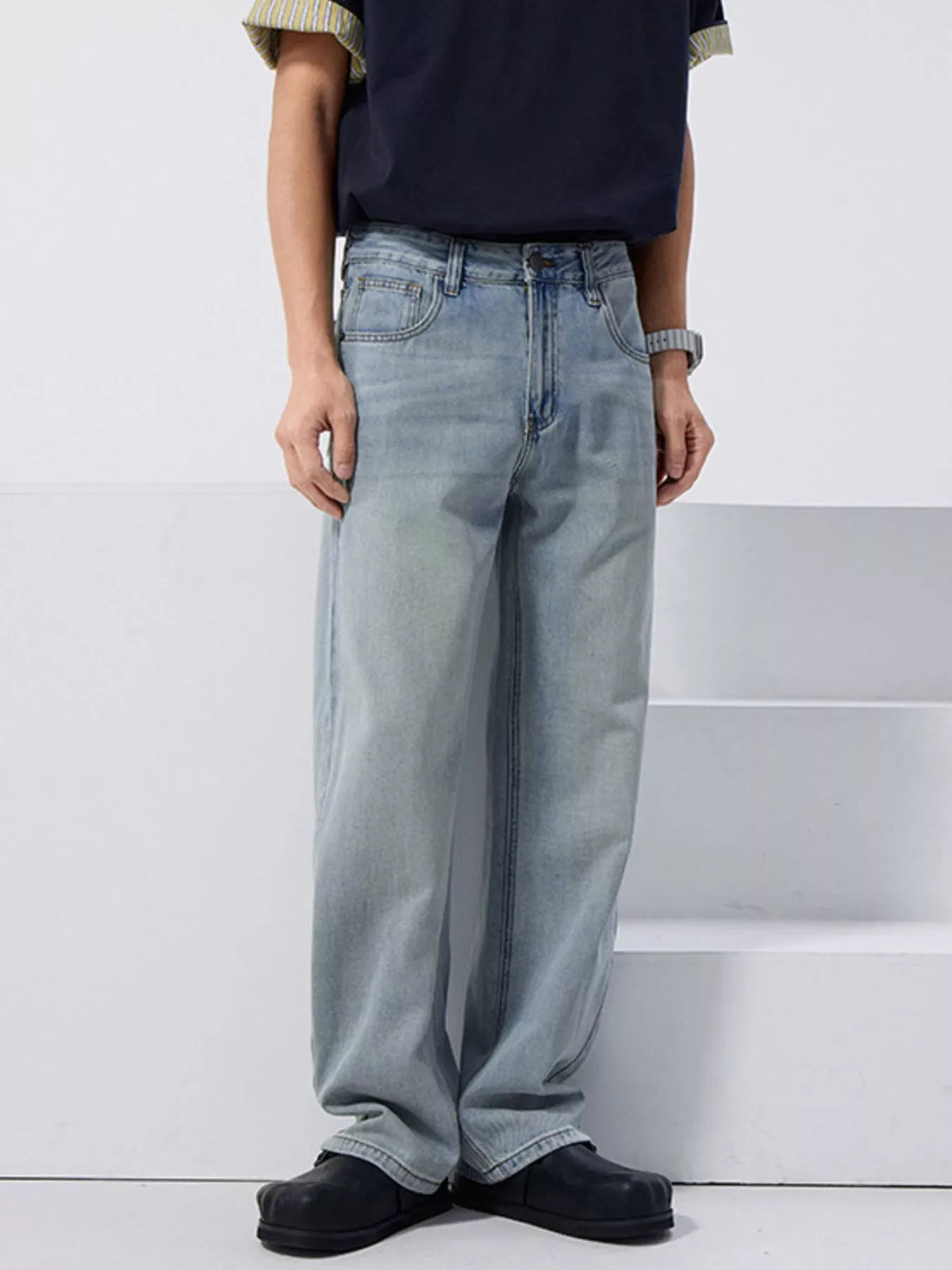 AURBYO men's Light-Wash Relaxed Jeans
