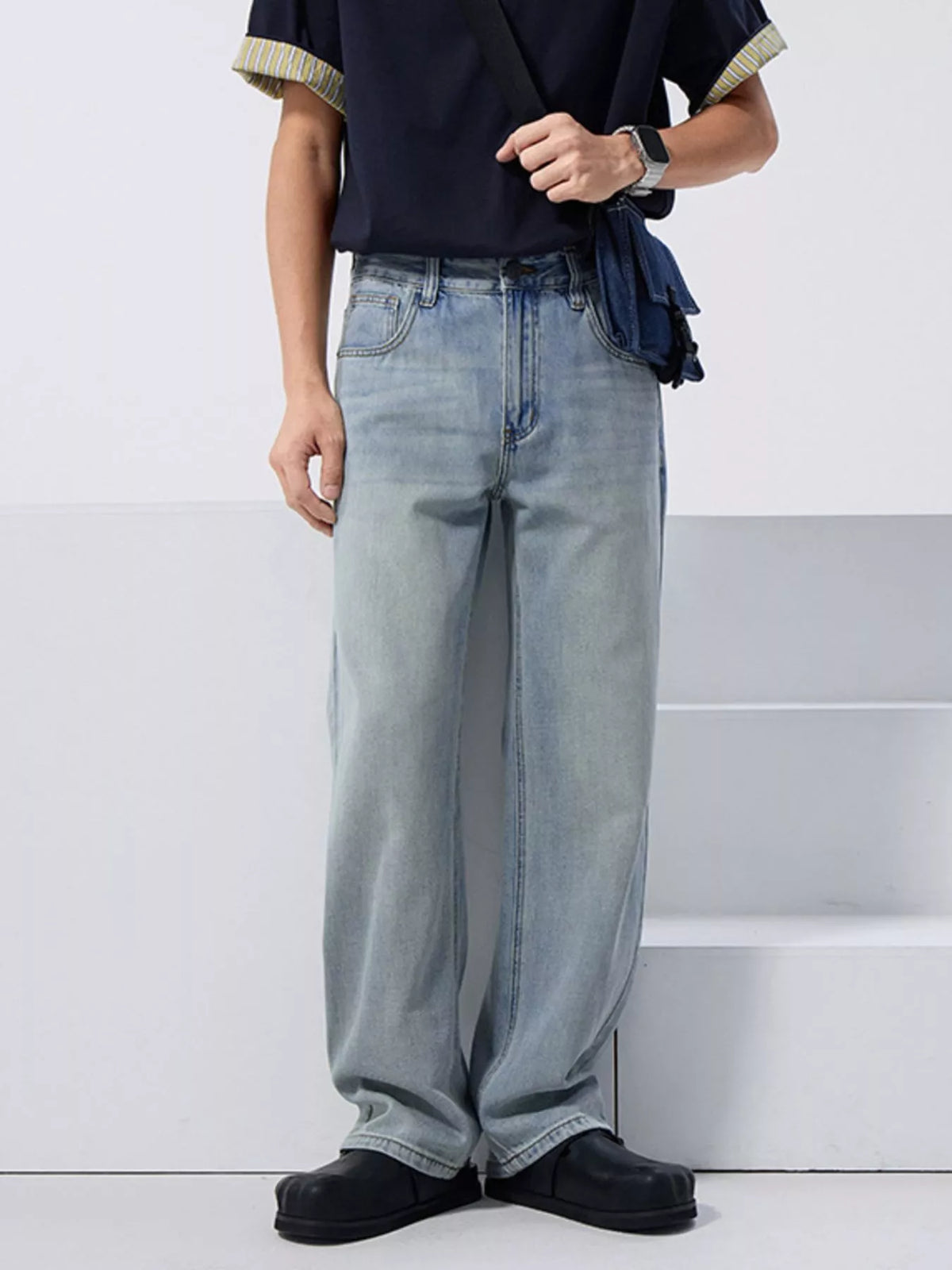 AURBYO men's Light-Wash Relaxed Jeans