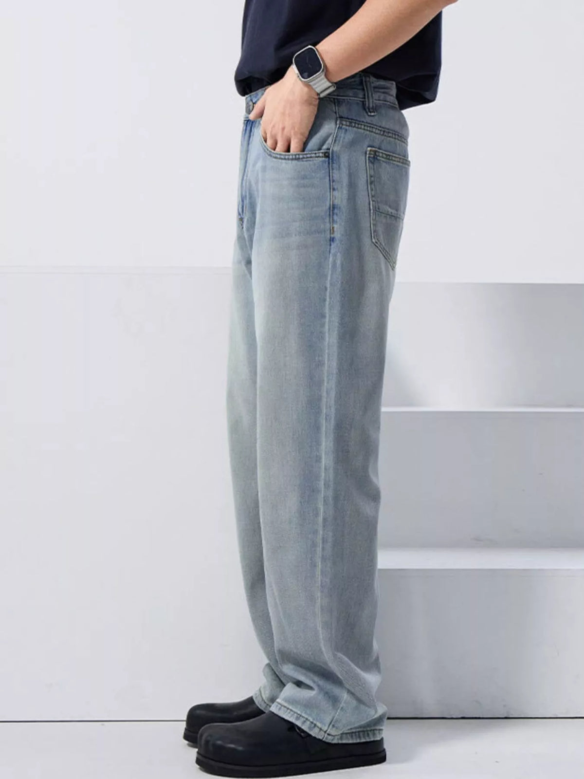 AURBYO men's Light-Wash Relaxed Jeans