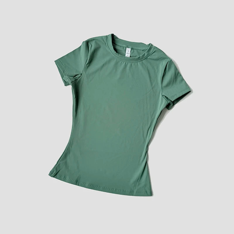 AURBYO women's Contour Training Tee in Green