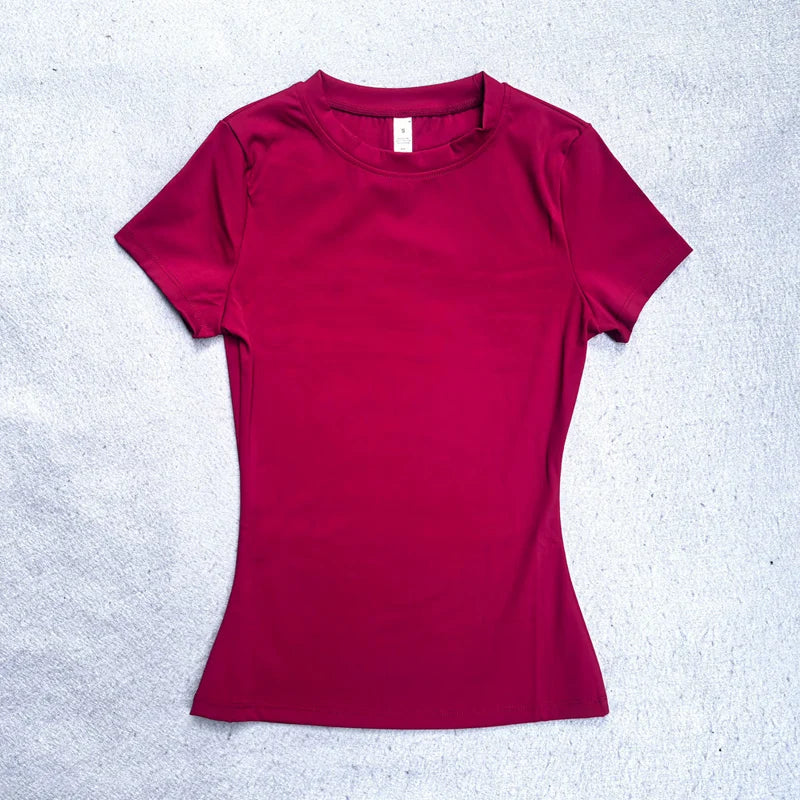 AURBYO women's Seamless Training Tee in Angola Red